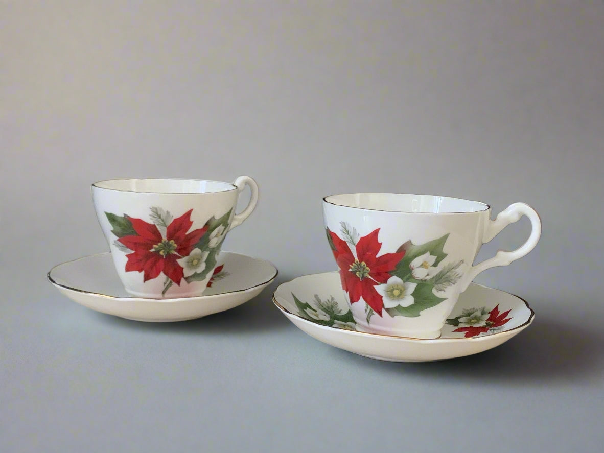 Vintage Christmas Tea Cups A set of 2 Vintage Teacups w Poinsettias