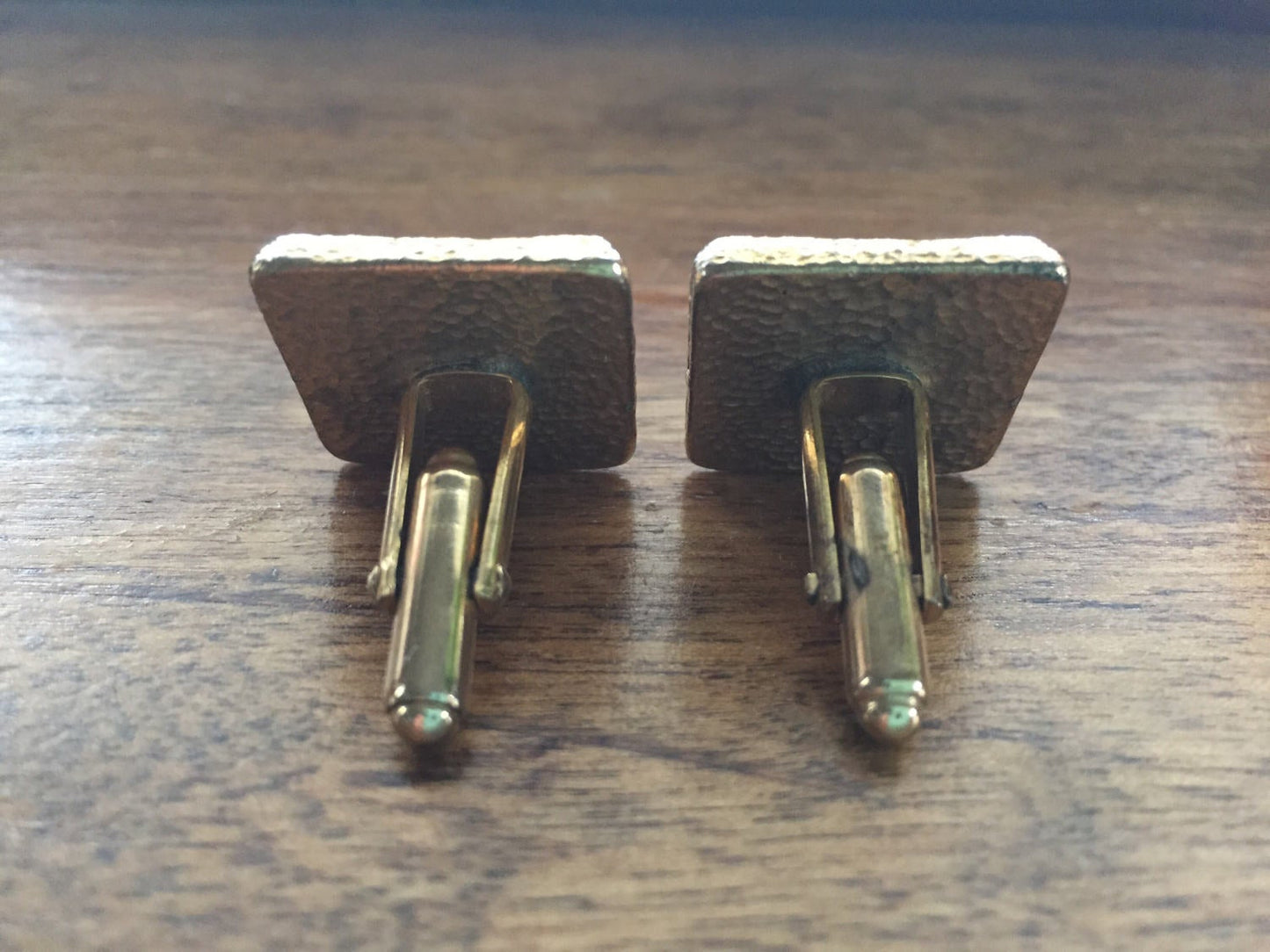 Vintage Men's Gold Tone Cuff Links-Black and Gold Vintage Cufflinks
