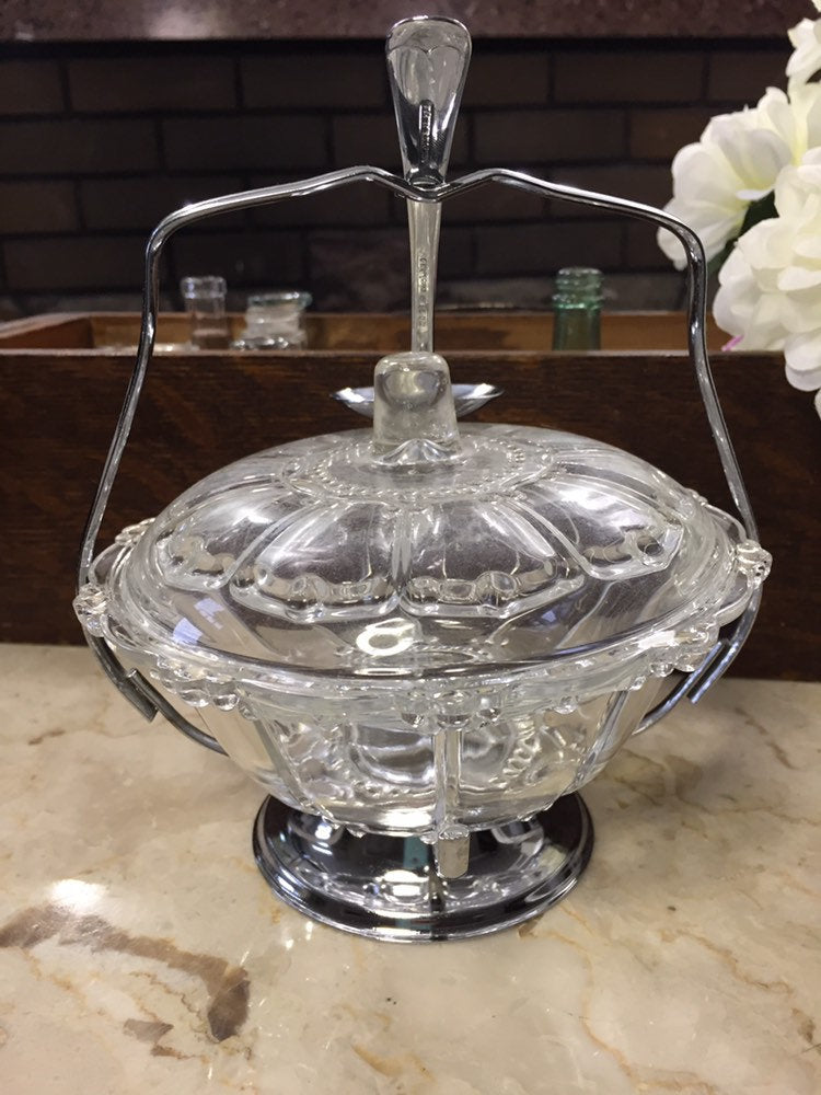 KIG Oyster and Pearl Condiment Dish with Stand