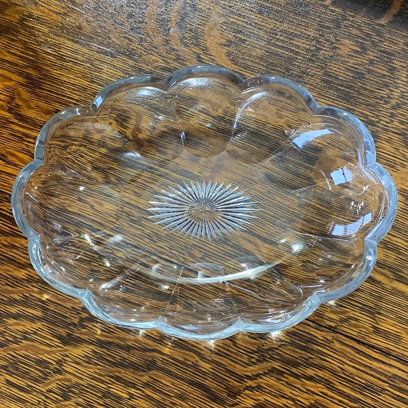 Heisey Colonial Vintage Scalloped Edge 9” Serving Plate