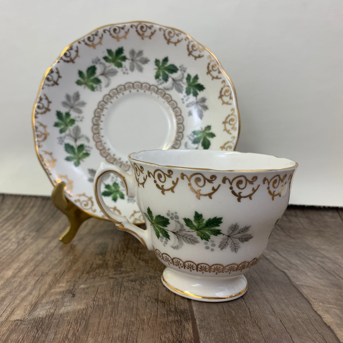 Colclough China Tea Cup, Maple Leaf Pattern Vintage Teacup, Gifts for Mom