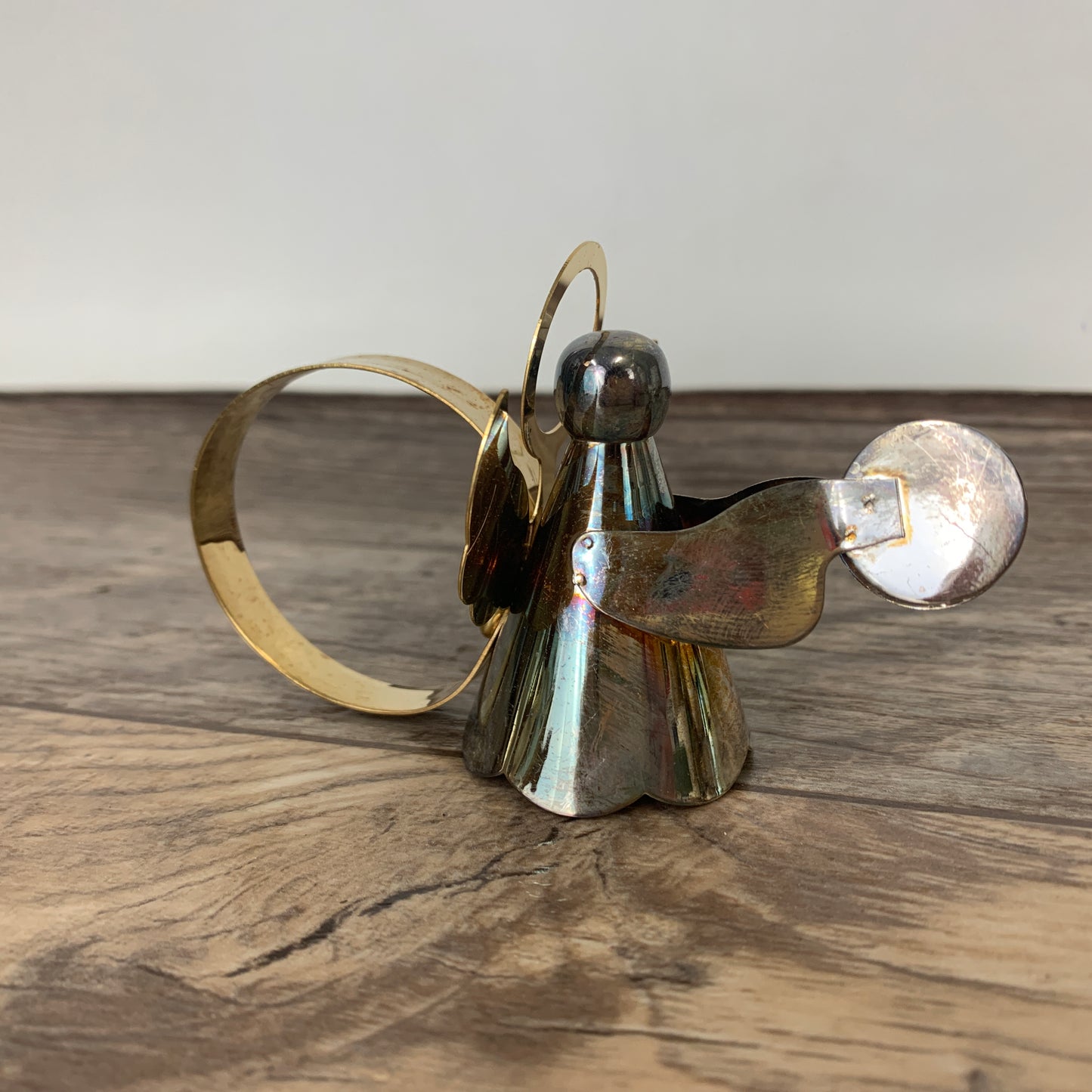 Silver and Gold Angel Napkin Rings. Set of 4 Musical Angel Napkin Rings