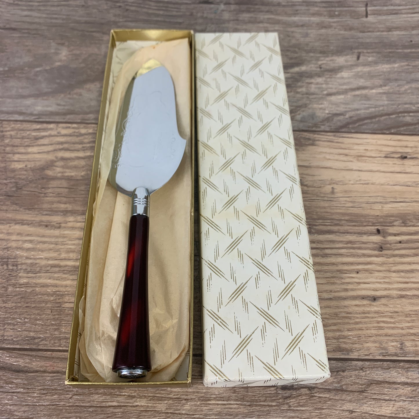Metal Serving Knife with Decorative Handle, Vintage Cake Server