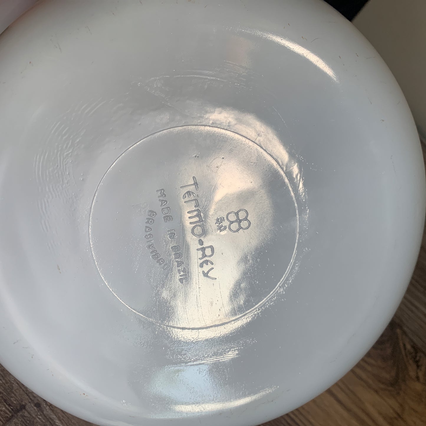Vintage Casserole Dish with Tulip Pattern Termo - Rey Brazil Milk Glass Casserole