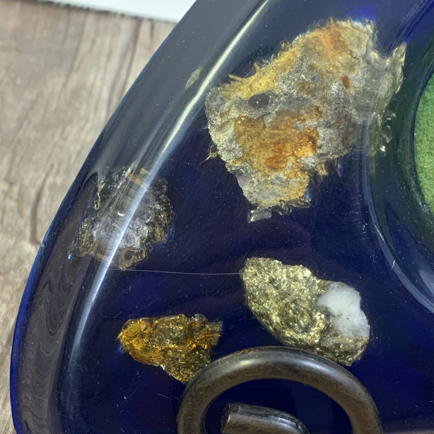 Rocks and Minerals of Whitehorse Vintage Travel Souvenir Cup Holder