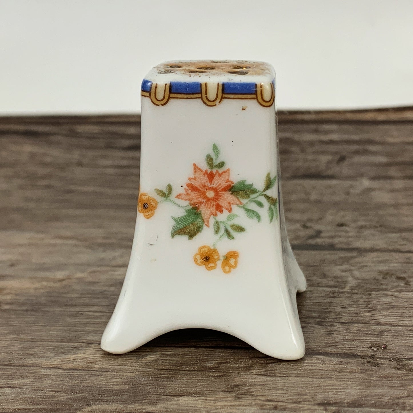 Salt and Pepper Shakers Set of 4, Nerlich & Co Victoria Square Montreal