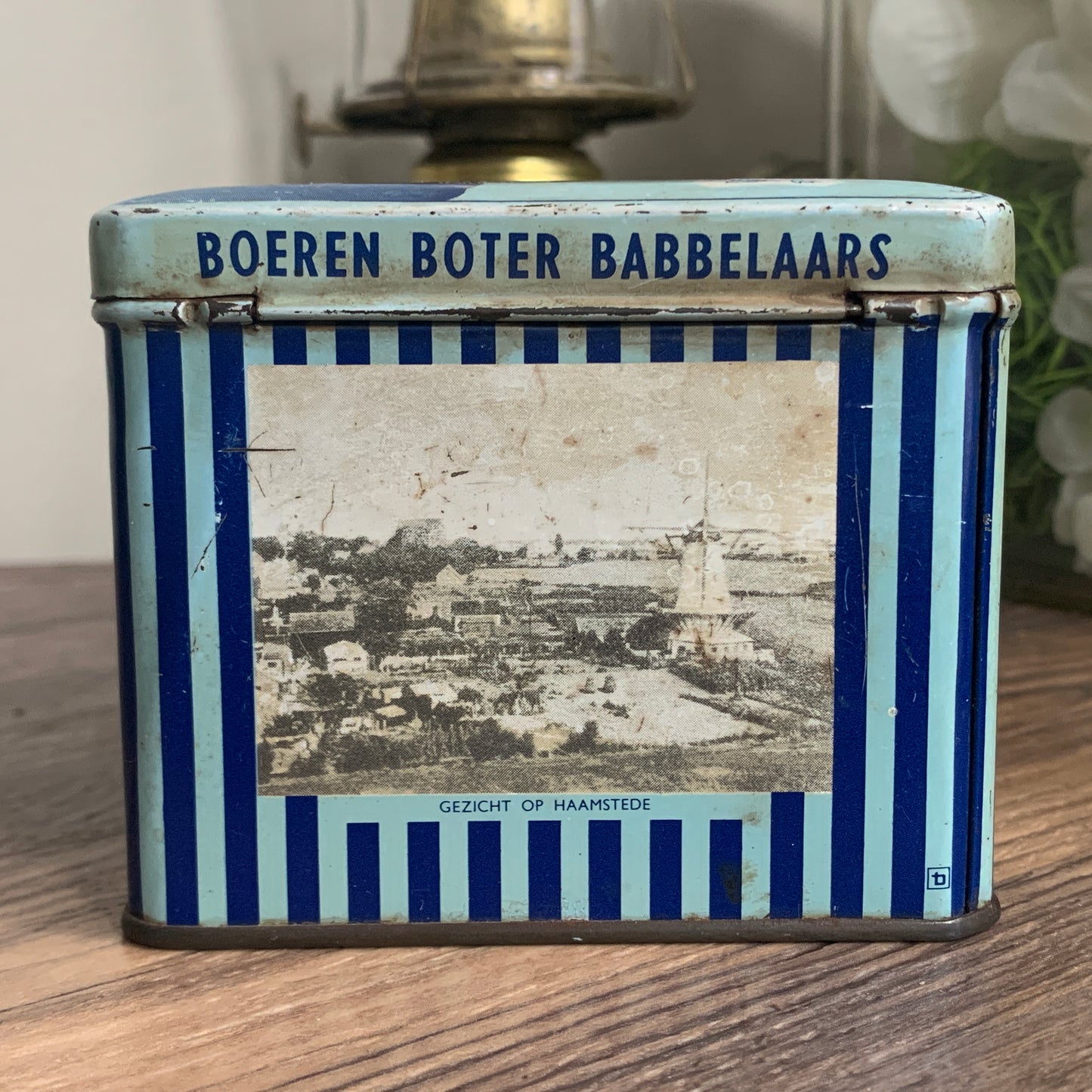 Blue and White Vintage Chocolate Tin, Dutch Vintage Tin