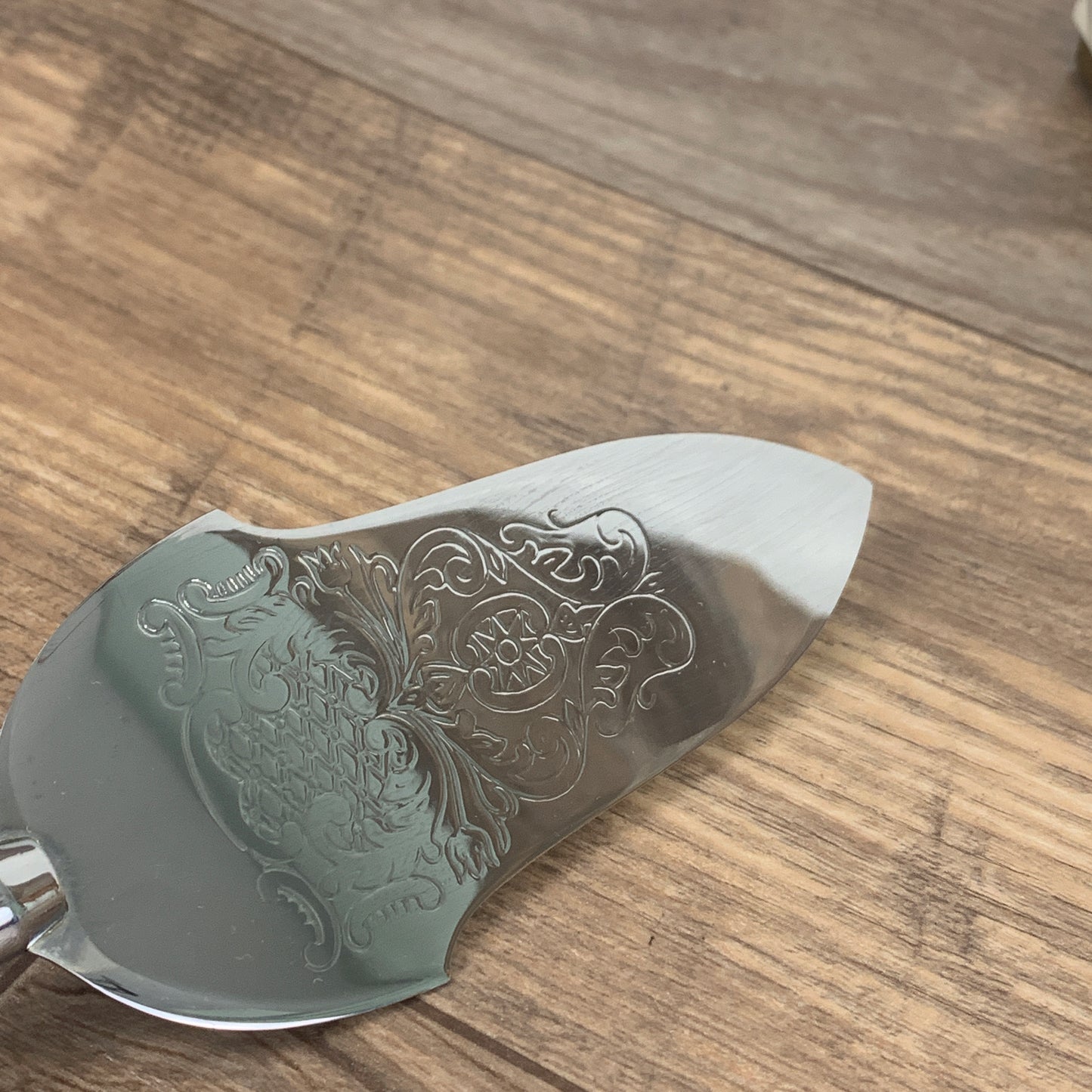 Metal Serving Knife with Decorative Handle, Vintage Cake Server