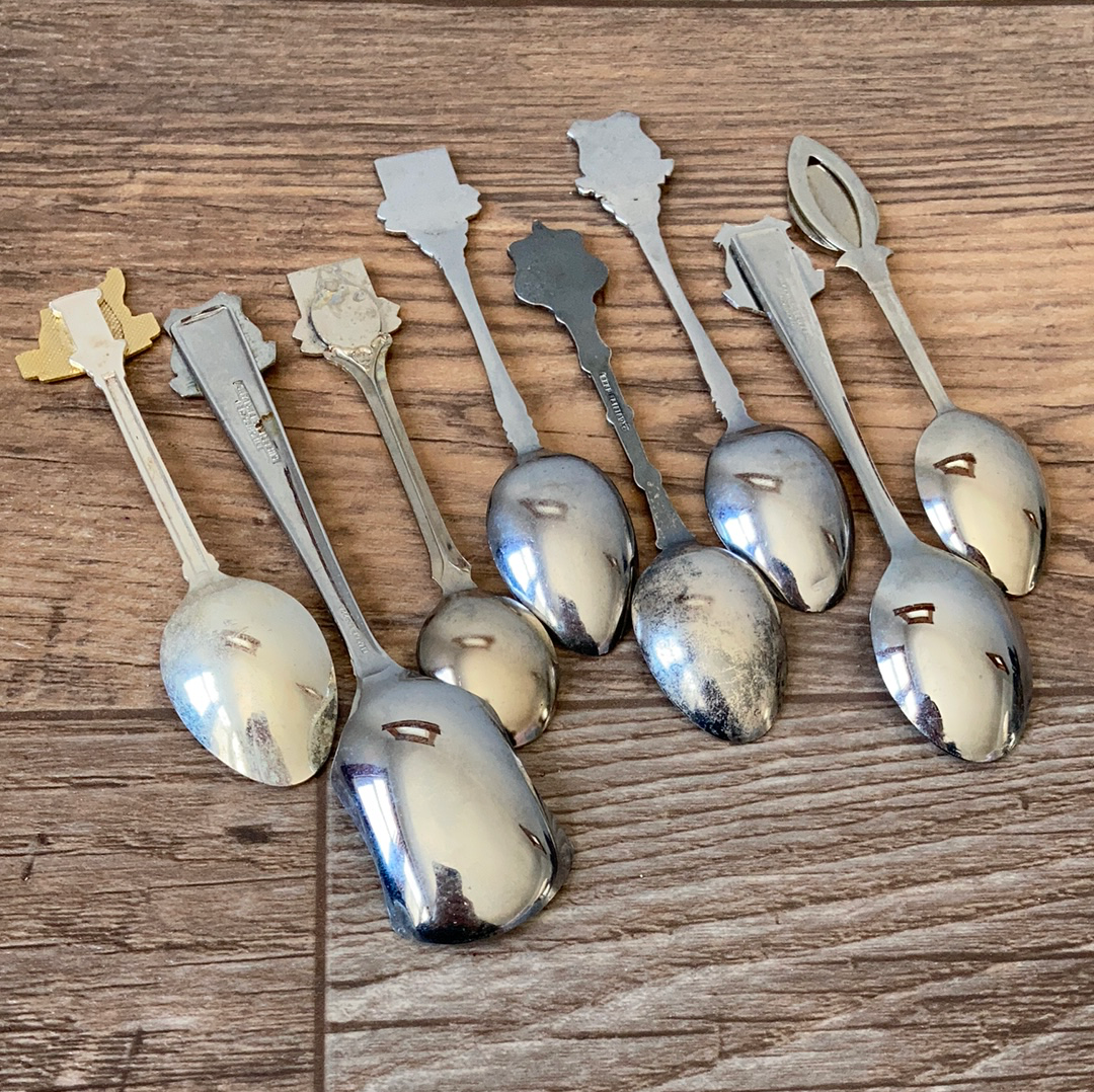 8 United Kingdom Britain and Wales Vintage Collectible Souvenir Spoons