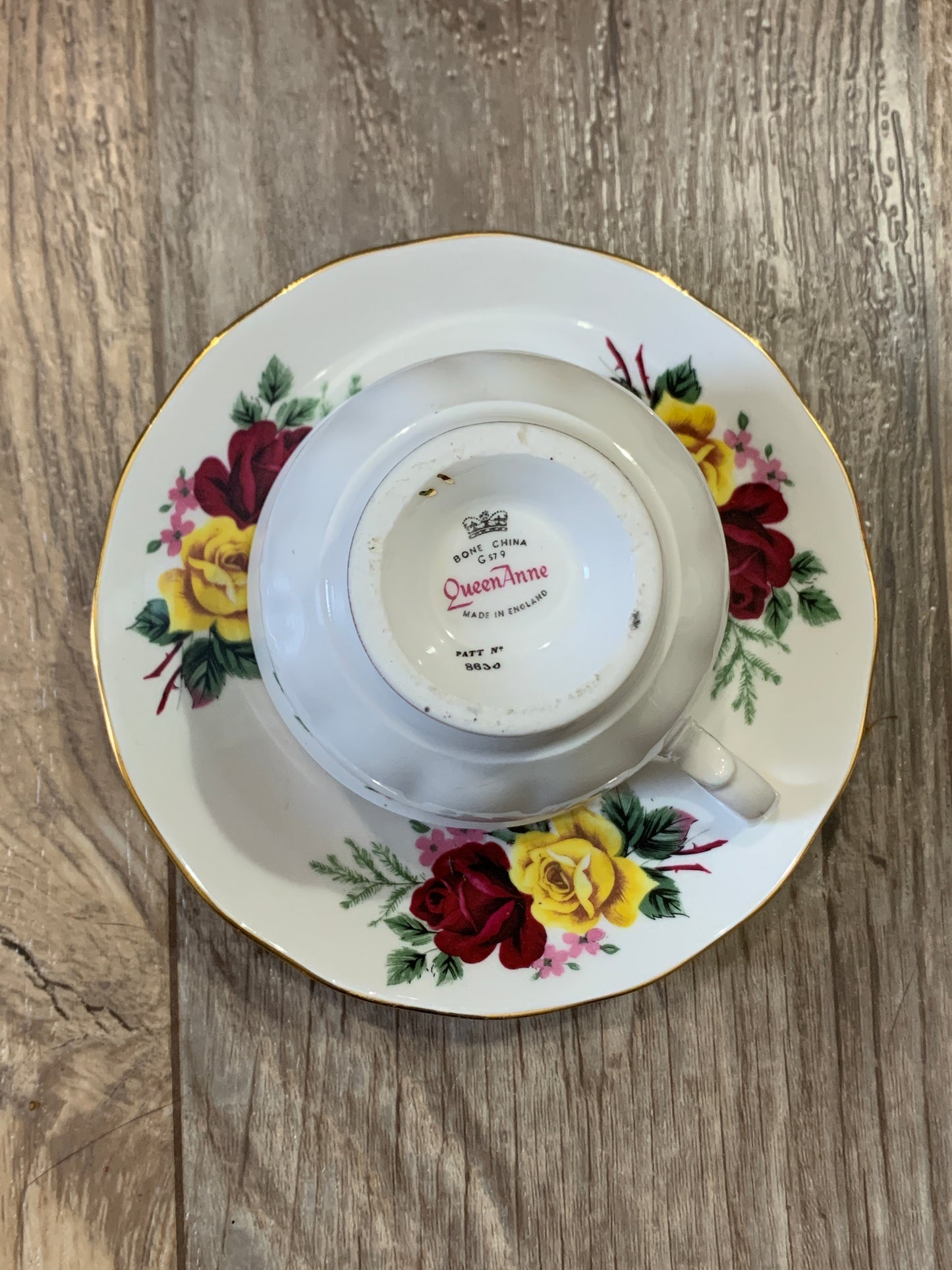 Vintage Teacup with Red and Yellow Rose Floral Pattern Queen Anne Tea Cup and Saucer