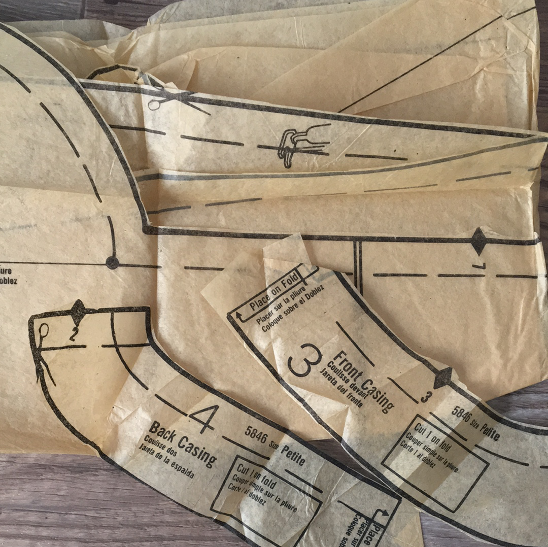 Ladies Nightgown Robe Sewing Pattern Size 6 See and Sew by Butterick 5846