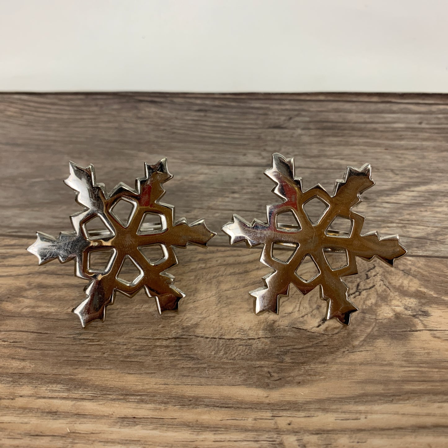 Napkin Rings, Set of 8 Silver Snowflakes
