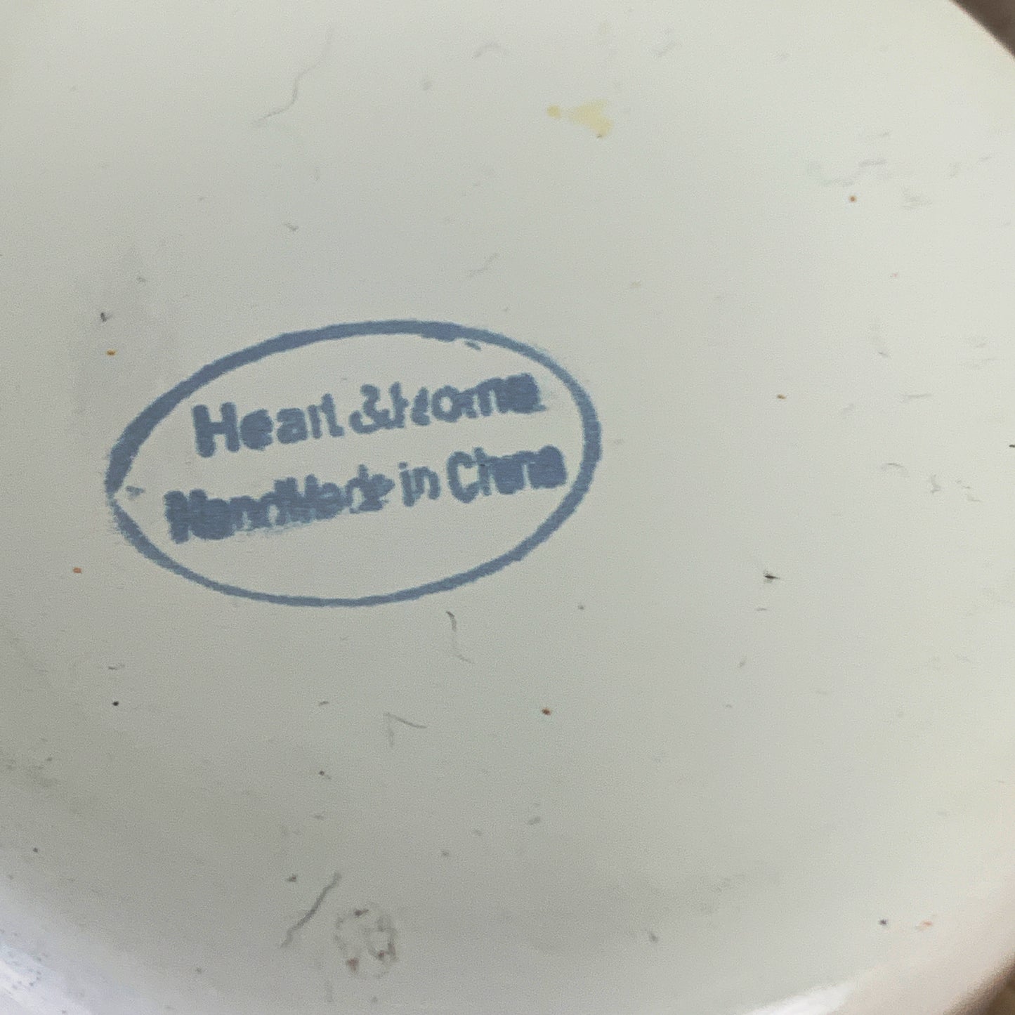 White Enamel Mug with Lid and Black Lettering