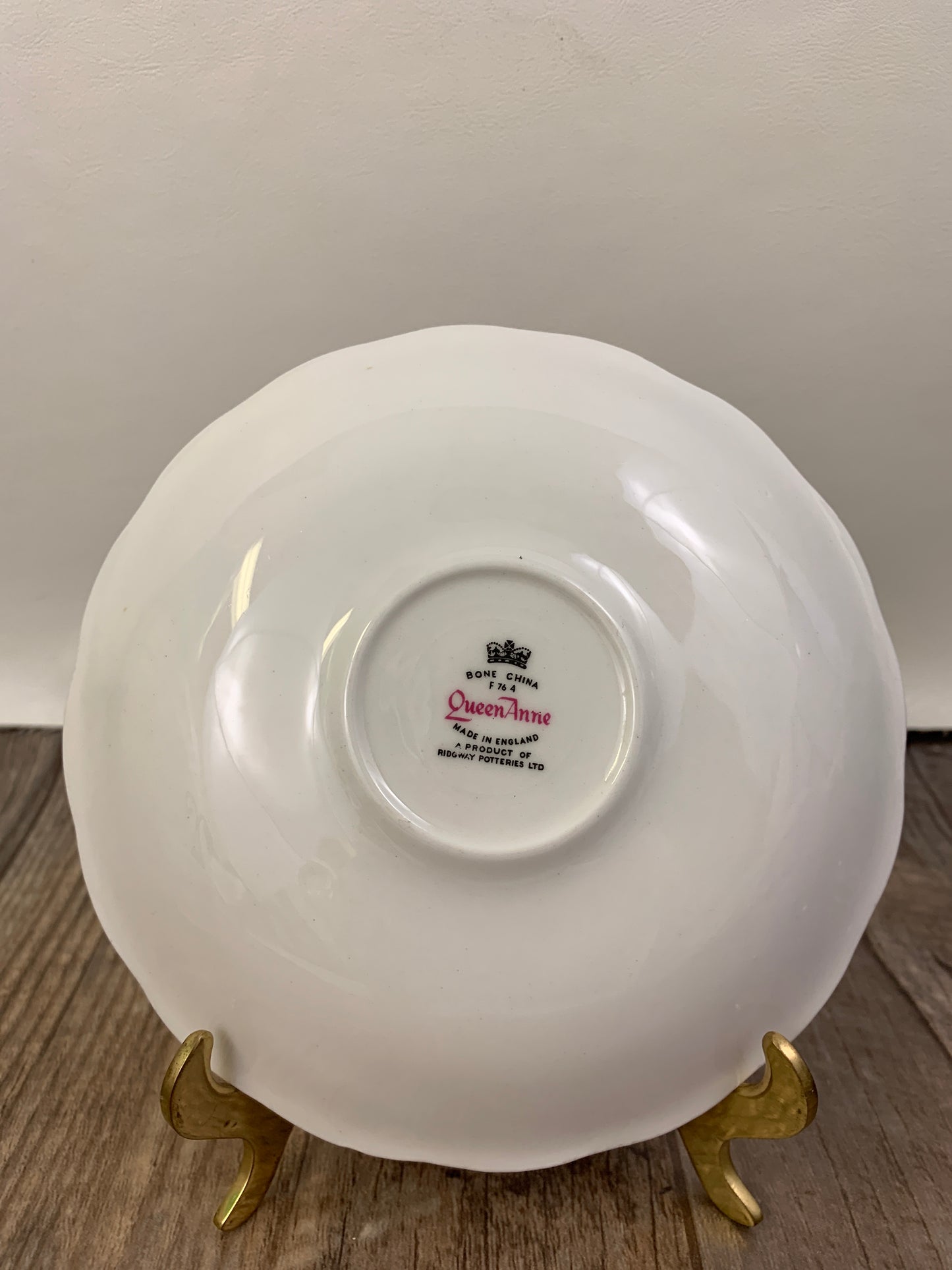 Vintage Teacup with Pink and Red Roses Queen Anne Vintage Tea Cup Pink Red