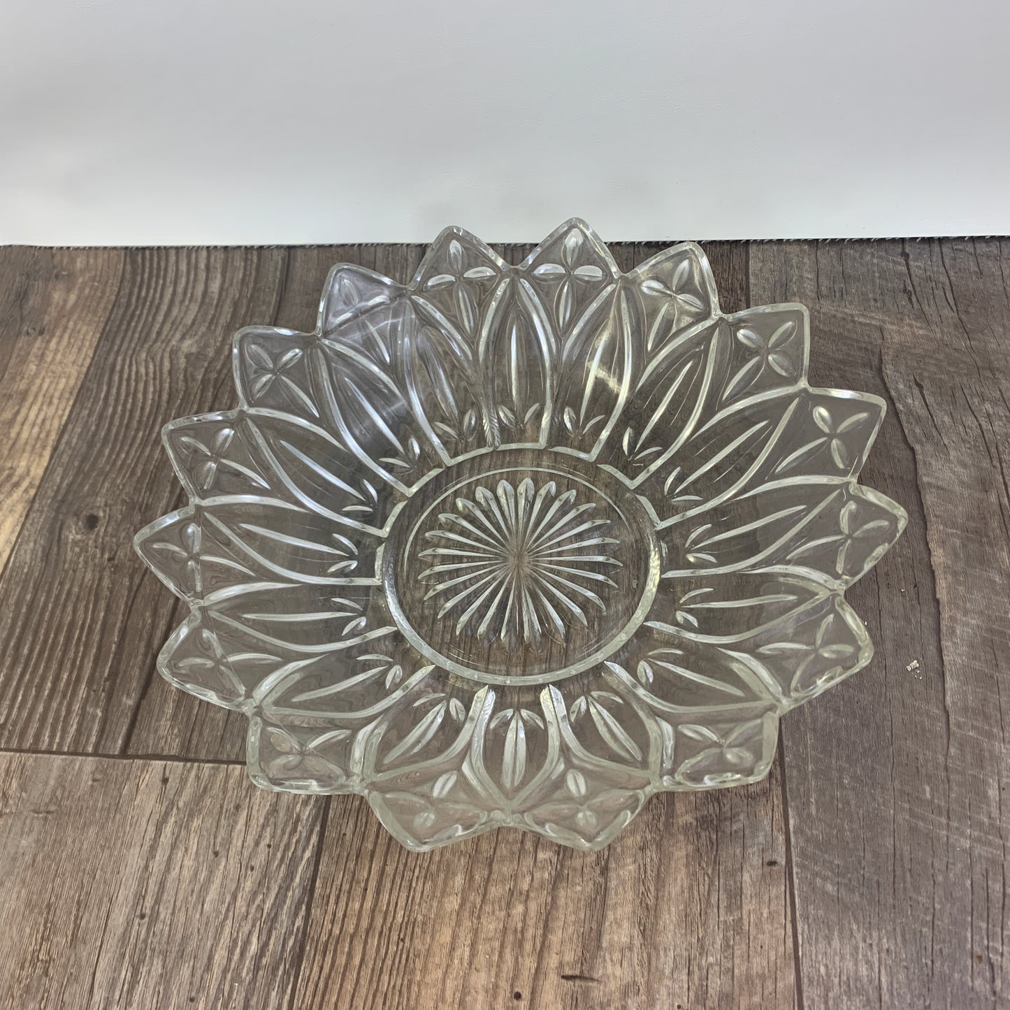 Clear Glass Vintage Flower Shaped Bowl Housewarming Gifts