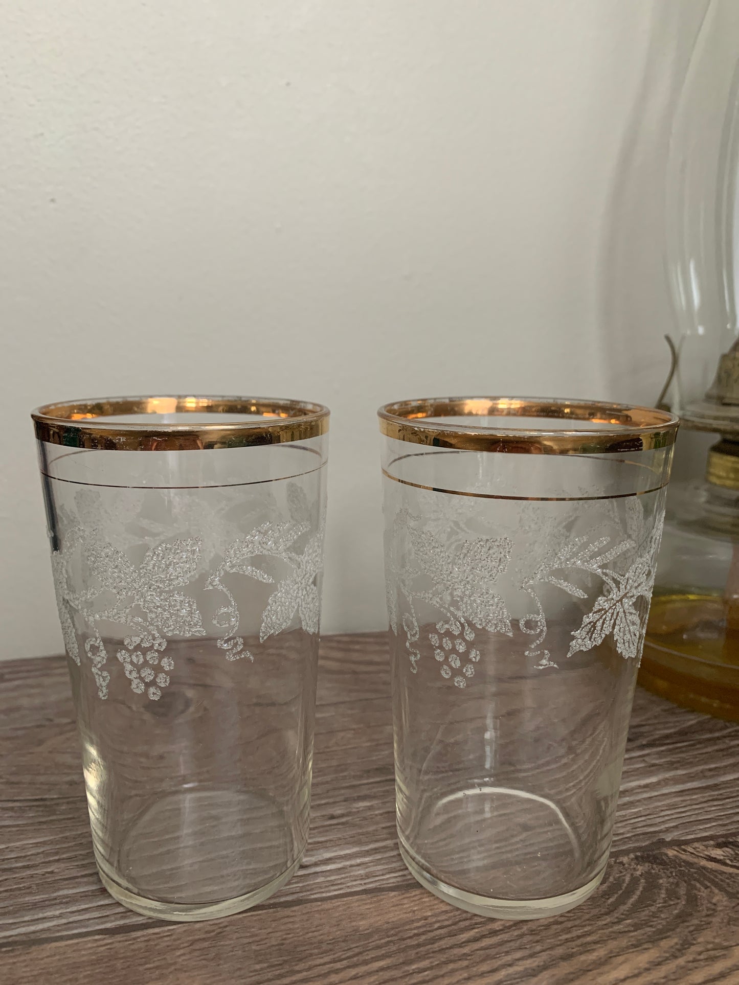 Vintage Cocktail Glasses in Wire Caddy with Frosted Grapevine Pattern Gold Trim Vintage Barware