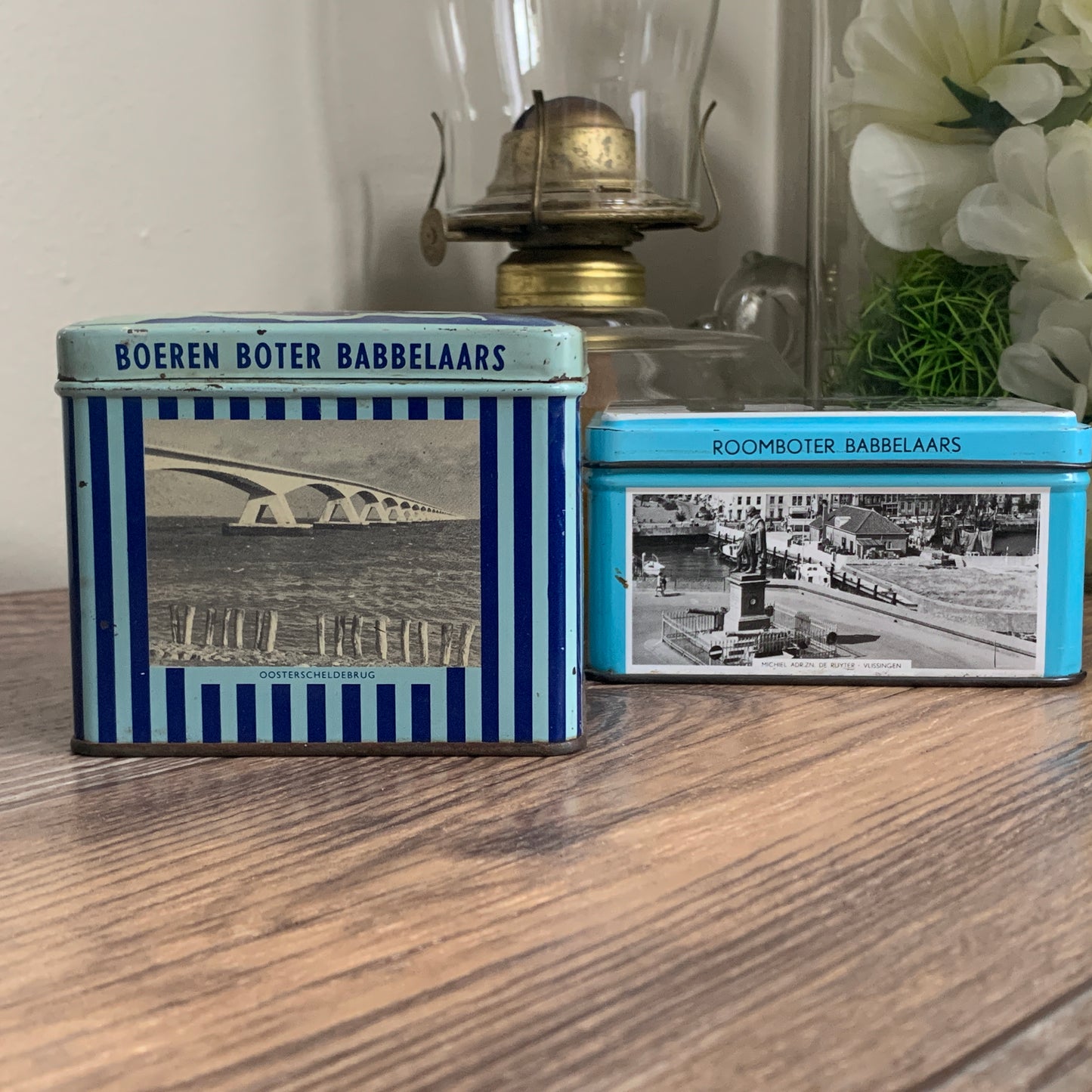 Blue and White Vintage Chocolate Tin, Dutch Vintage Tin