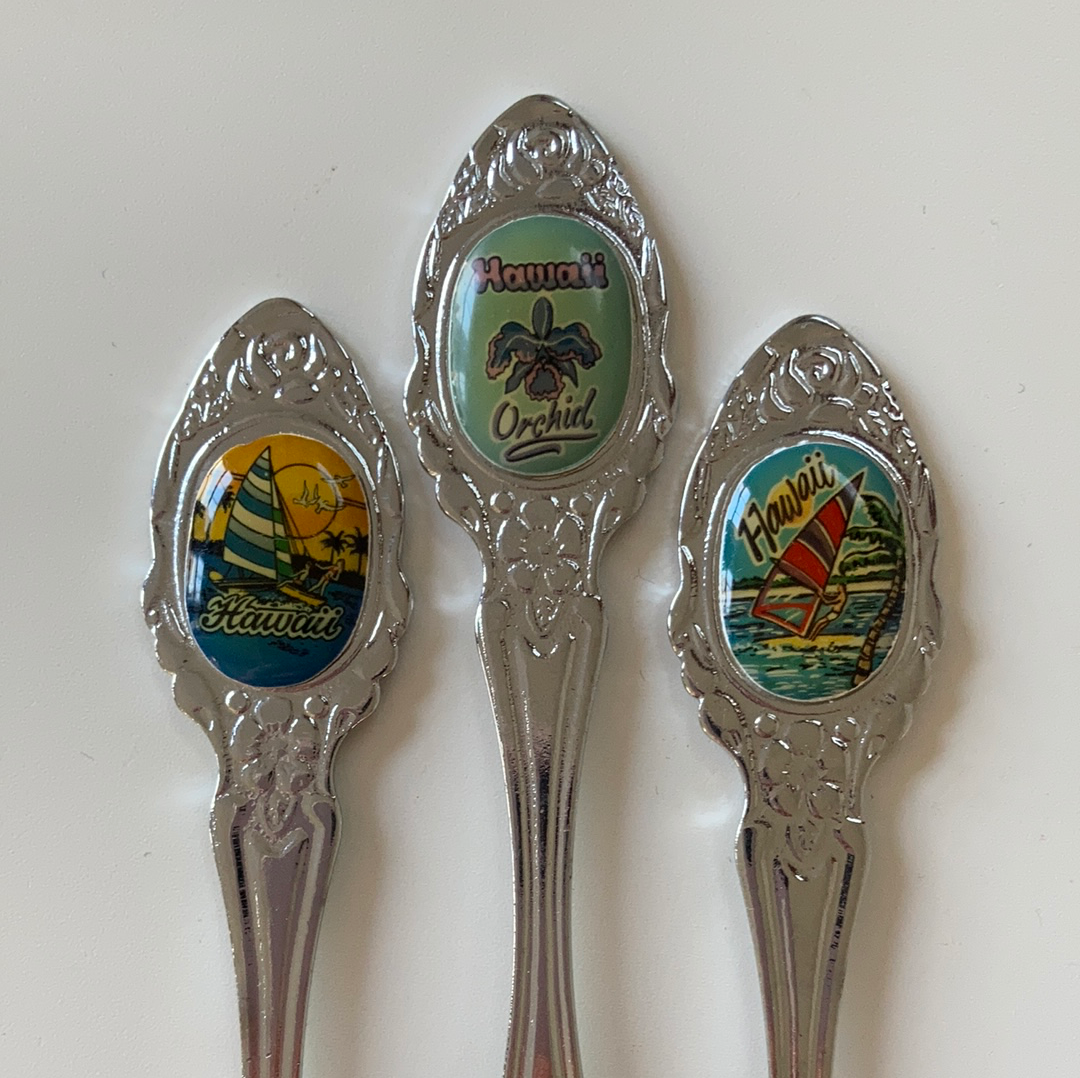 3 Vintage Hawaiian Collectible Souvenir Spoons Hawaiian Travel Gifts Instant Collection Vintage Souvenir