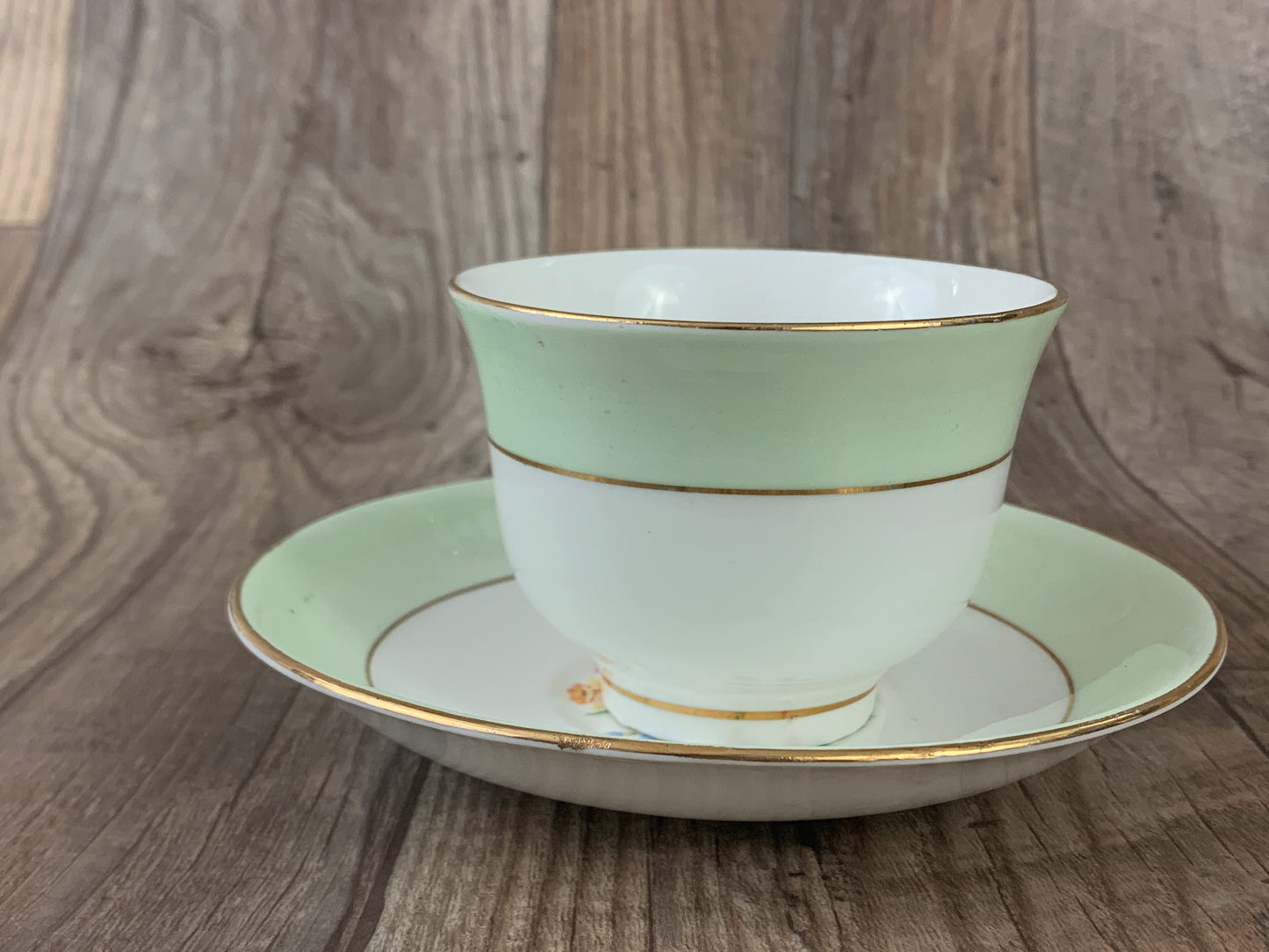 Vintage Pale Green Teacup Royal Vale Vintage Tea Cup