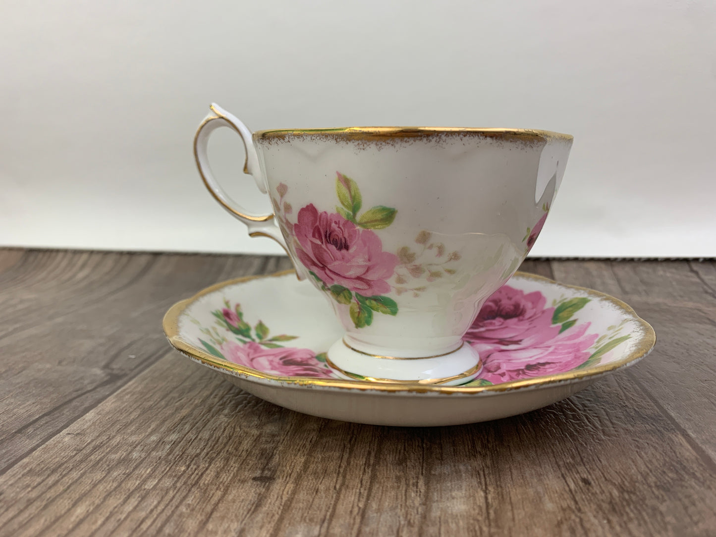 Royal Albert American Beauty Vintage Tea Cup with Pink Roses