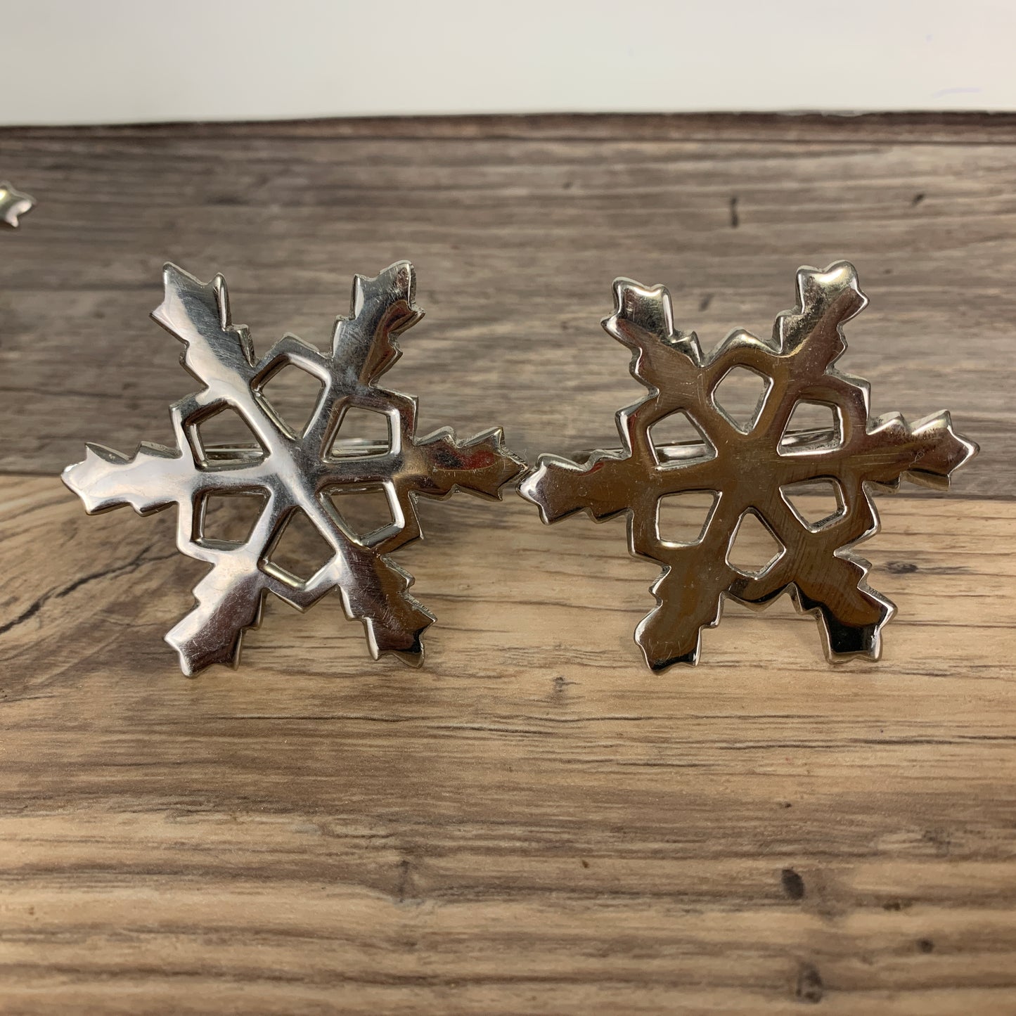 Napkin Rings, Set of 8 Silver Snowflakes