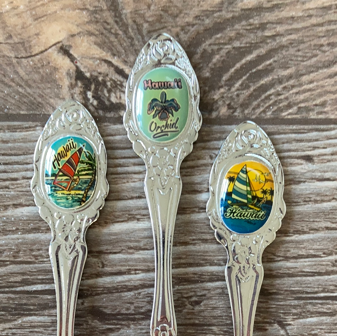 3 Vintage Hawaiian Collectible Souvenir Spoons Hawaiian Travel Gifts Instant Collection Vintage Souvenir