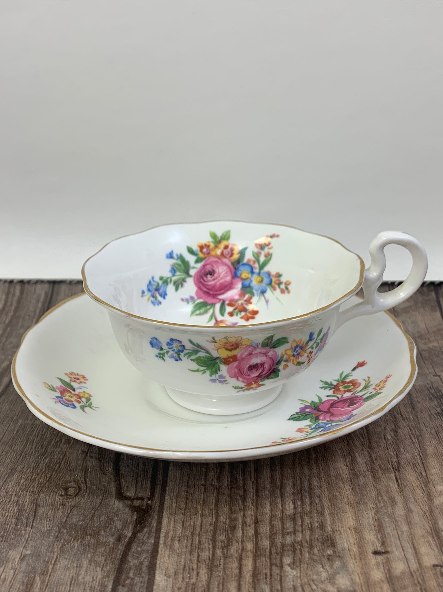 Vintage Teacup with Floral Pattern Wide Mouth Tea Cup Radford Bone