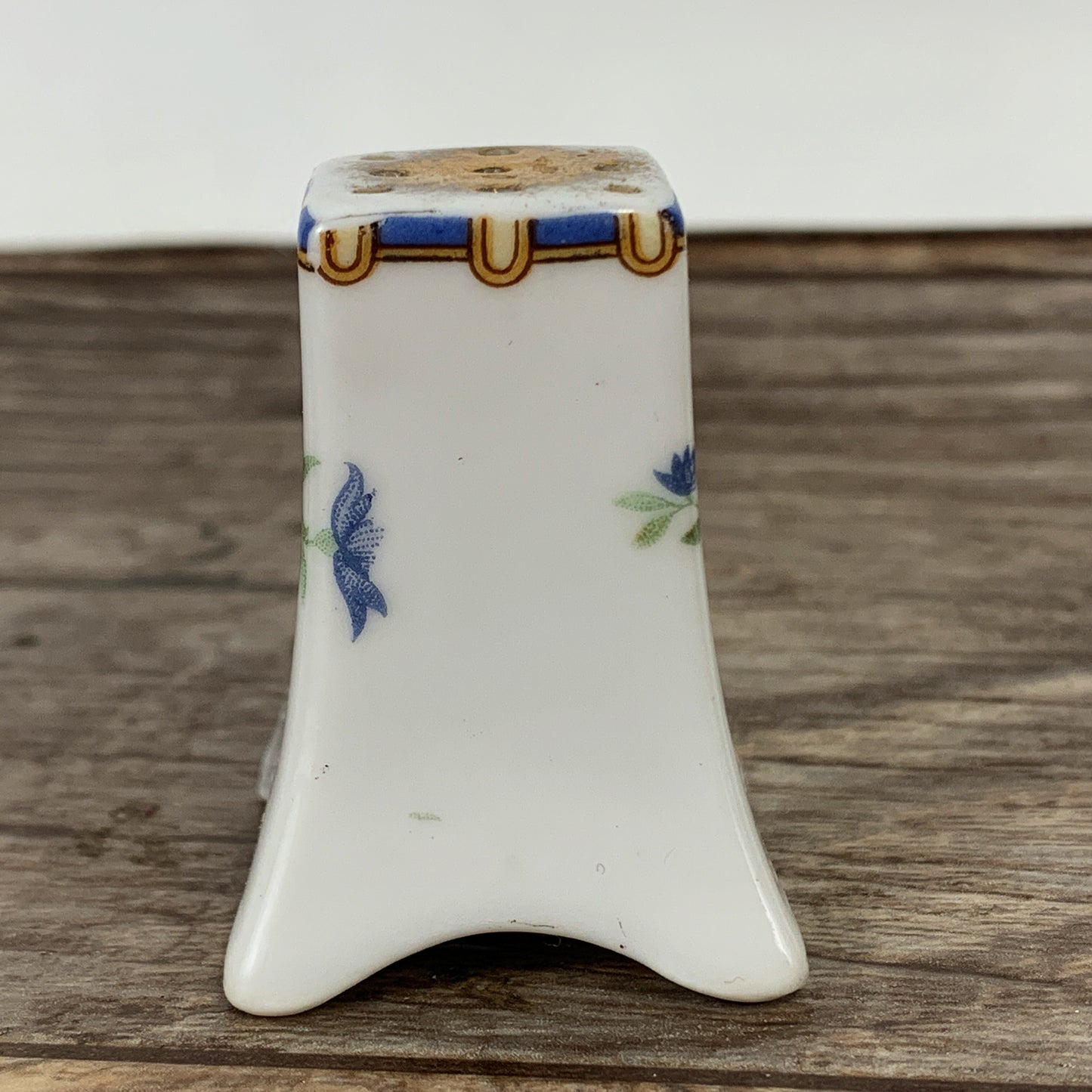 Salt and Pepper Shakers Set of 4, Nerlich & Co Victoria Square Montreal