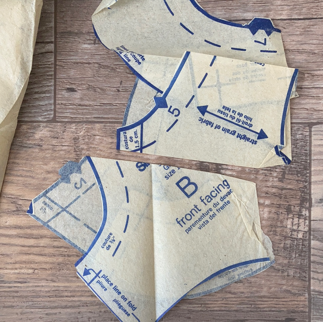 Girls Active Dress and Shorts Vintage Sewing Pattern Size 10 Simplicity 5708