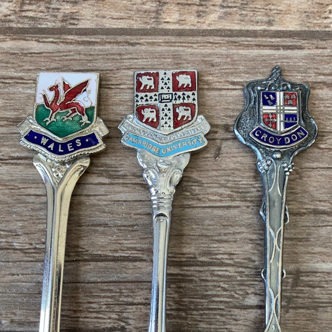 8 United Kingdom Britain and Wales Vintage Collectible Souvenir Spoons