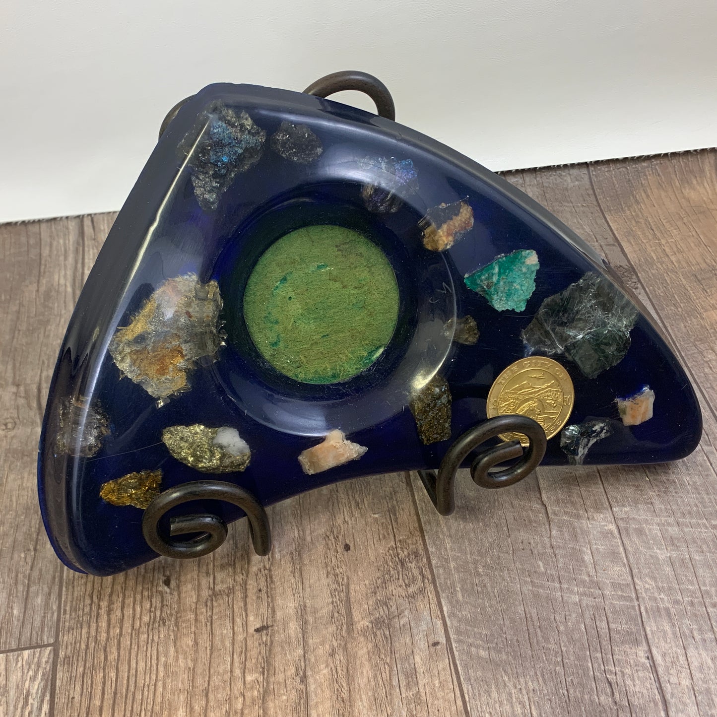 Rocks and Minerals of Whitehorse Vintage Travel Souvenir Cup Holder