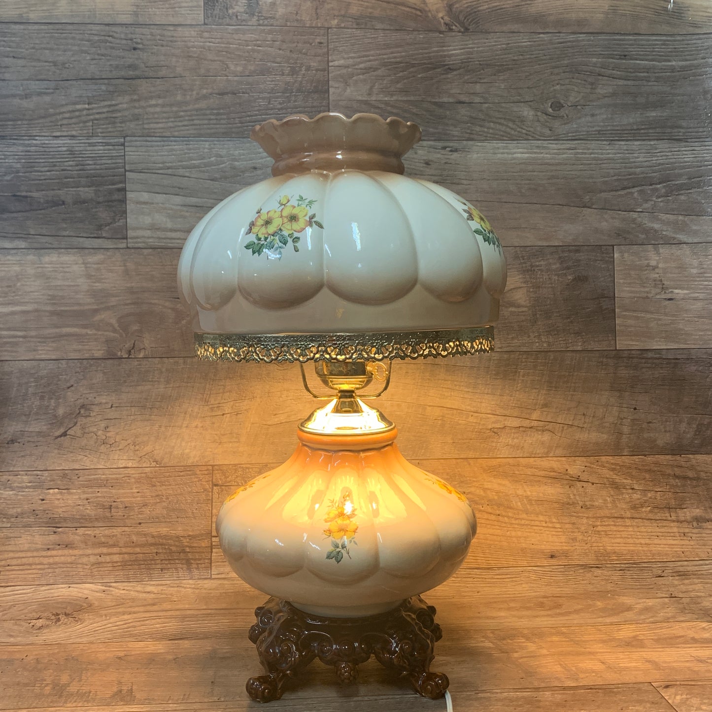 Large Ceramic Gone With the Wind Lamp, Neutral Tones