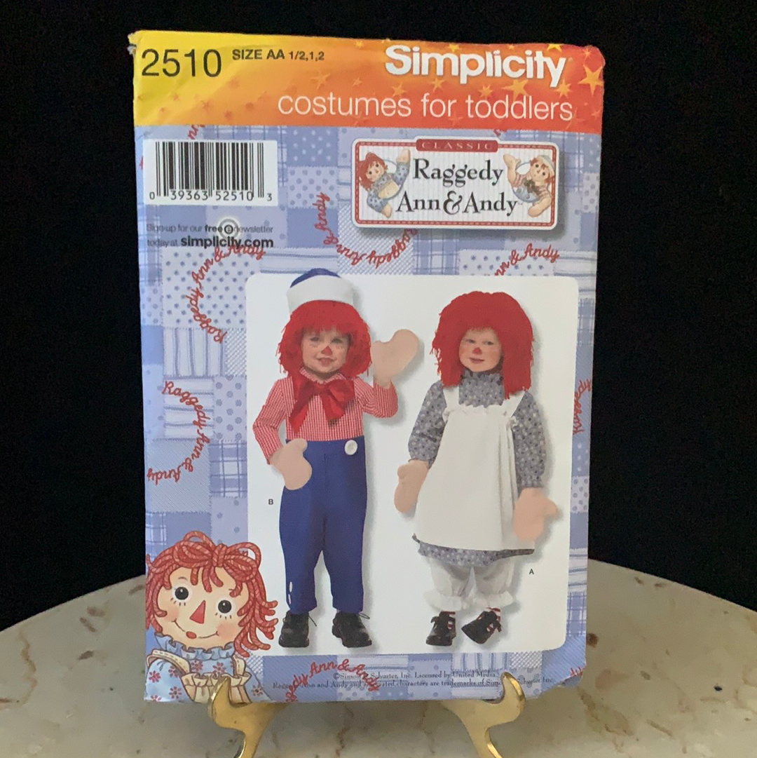 Simplicity 2510 Costumes for Toddlers Raggedy Ann & Andy