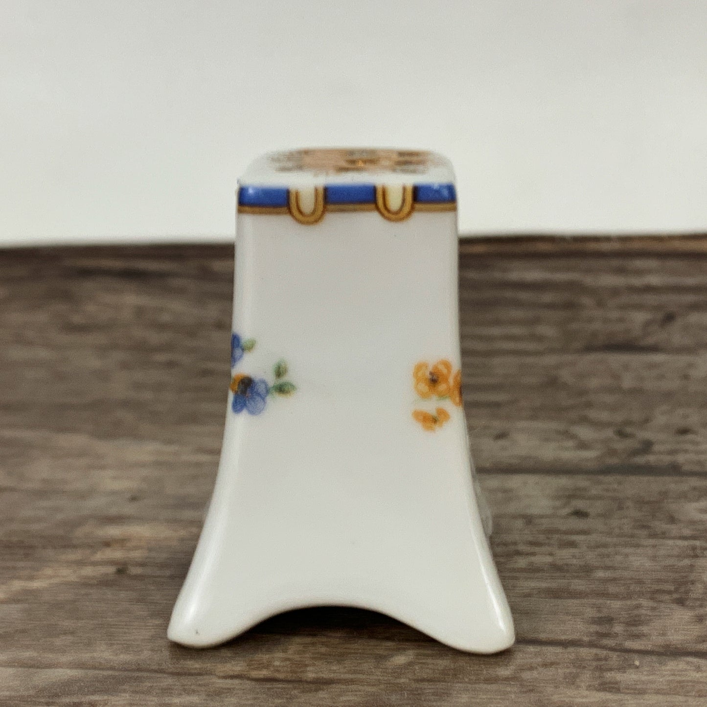 Salt and Pepper Shakers Set of 4, Nerlich & Co Victoria Square Montreal