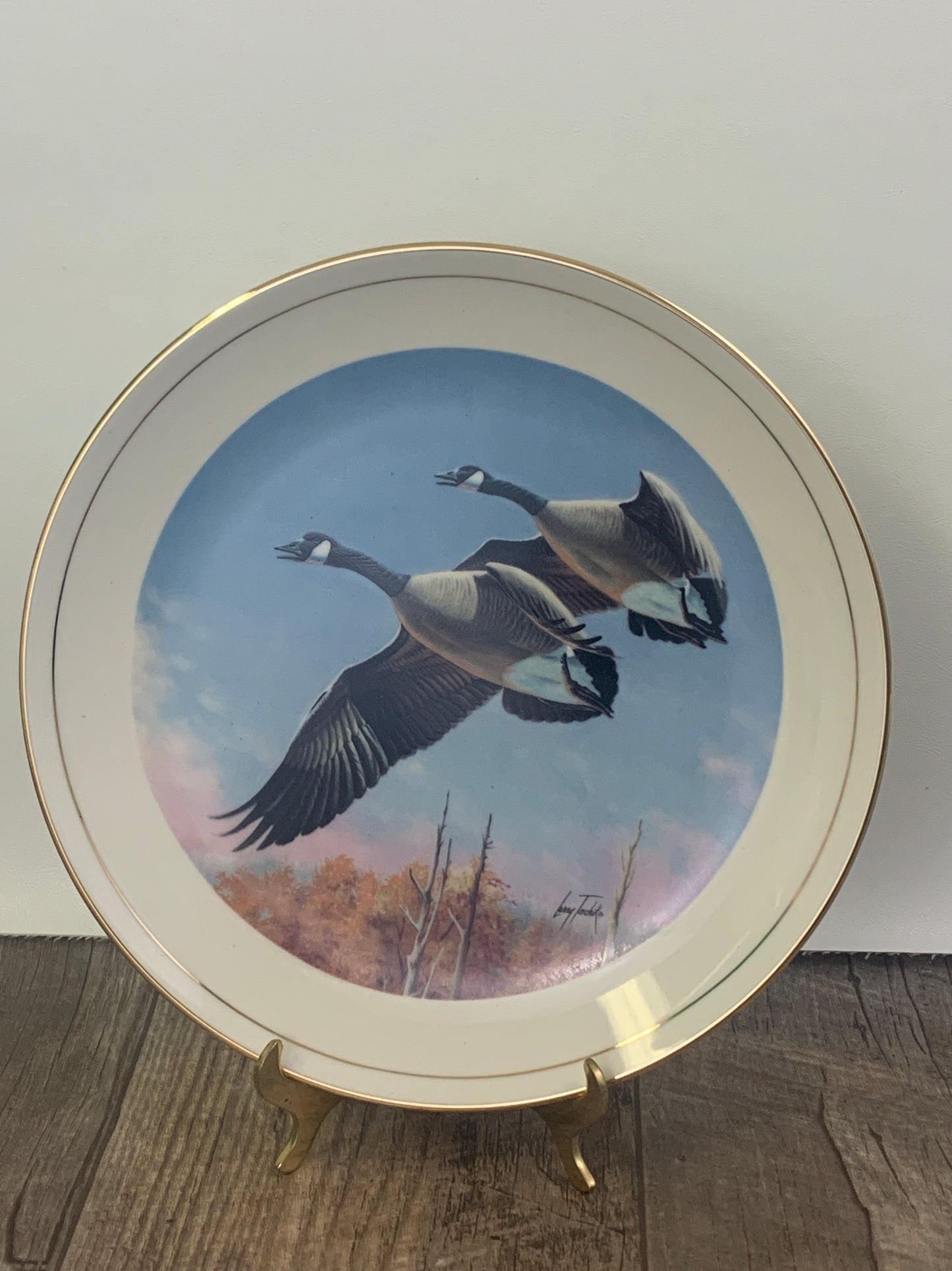 Ducks Unlimited 1987 Canada Geese Collector Plate Larry Toschik