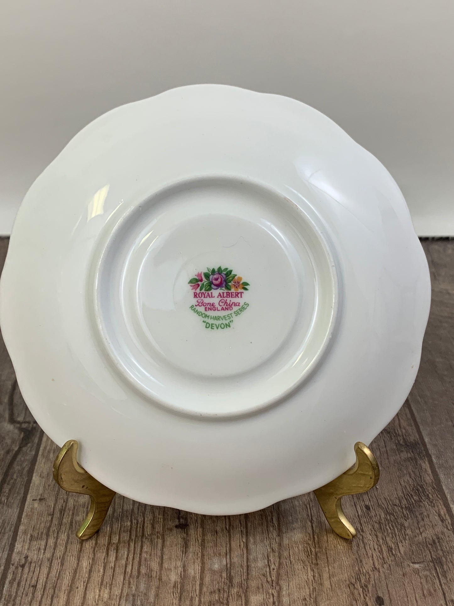 Royal Albert Vintage Teacup Devon Pattern Random Harvest Series