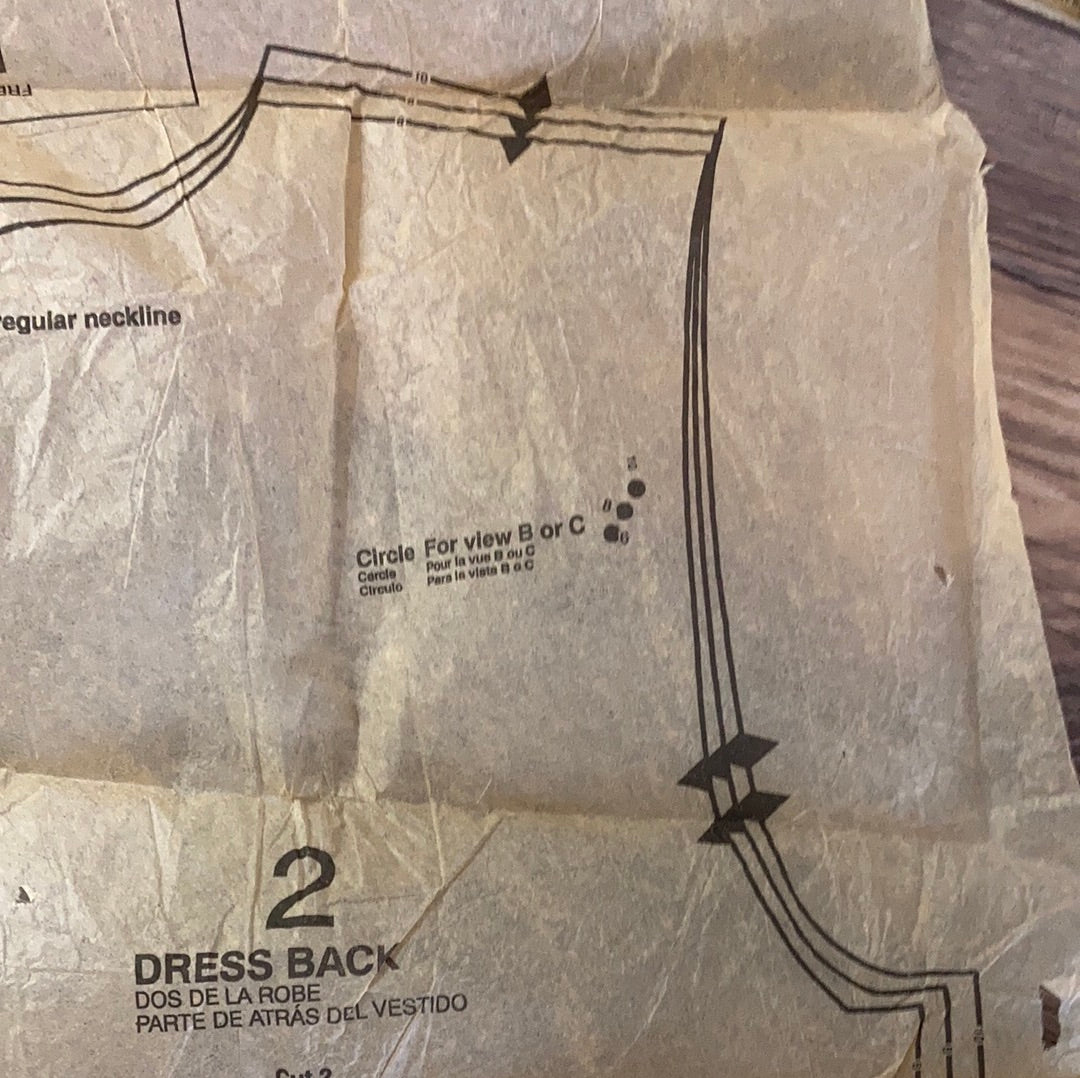 Misses Maxi Dress and Scarf Sewing Pattern Size 6 to 10 McCalls 9275