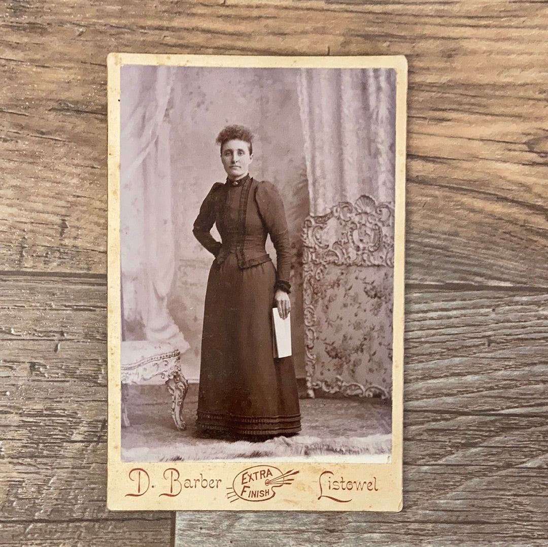 Original Antique Photograph of an Edwardian Lady, Antique Black and White Photo, Cabinet Card CDV