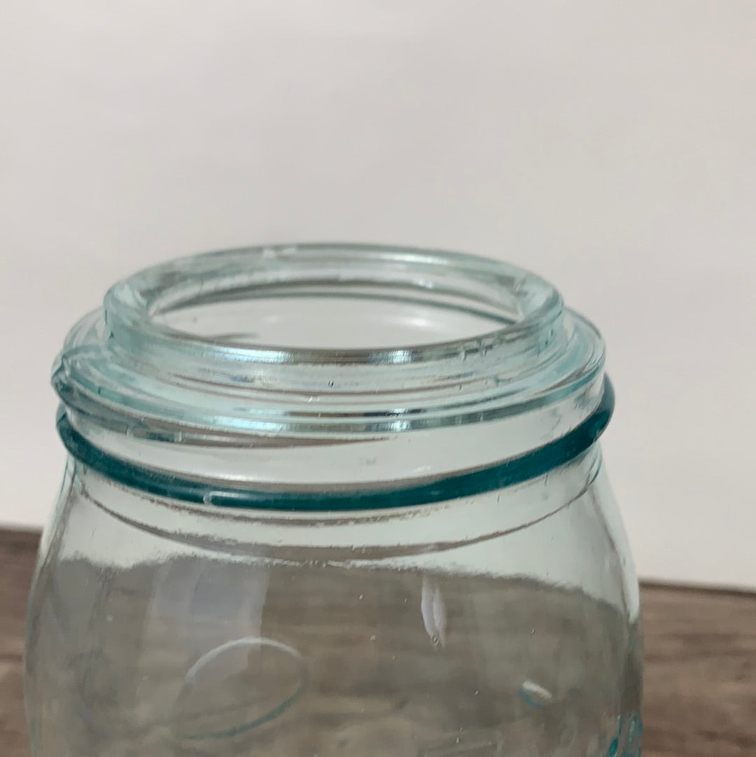 Aqua Blue Vintage Canning Jar Crown Canning Jar Quart Size, Vintage Farmhouse Decor, Dry Kitchen Storage