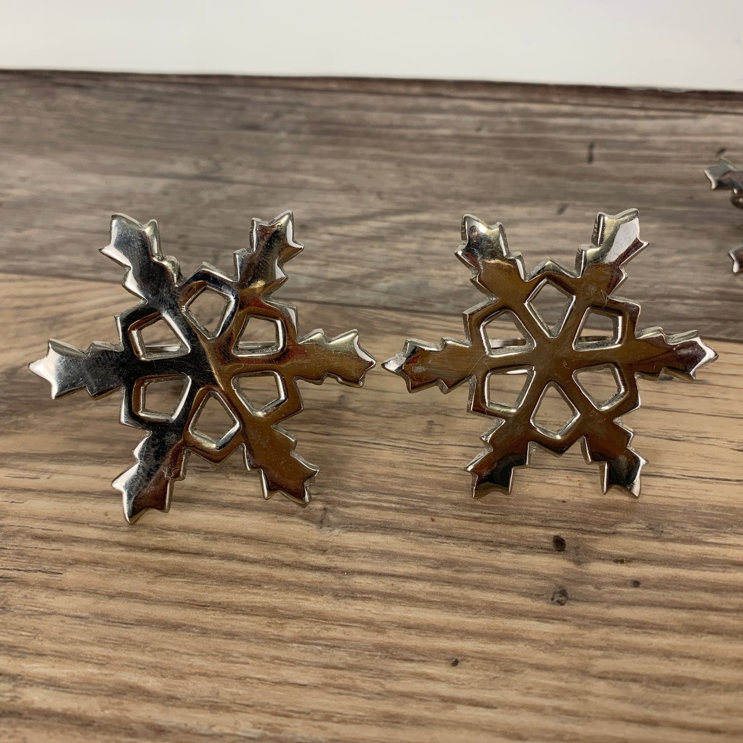 Napkin Rings, Set of 8 Silver Snowflakes