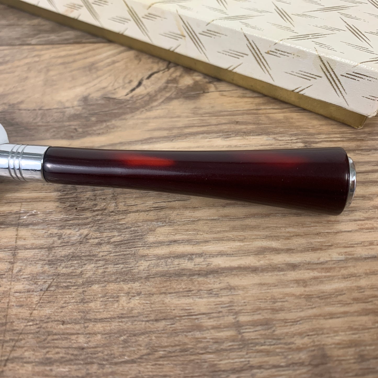 Metal Serving Knife with Decorative Handle, Vintage Cake Server