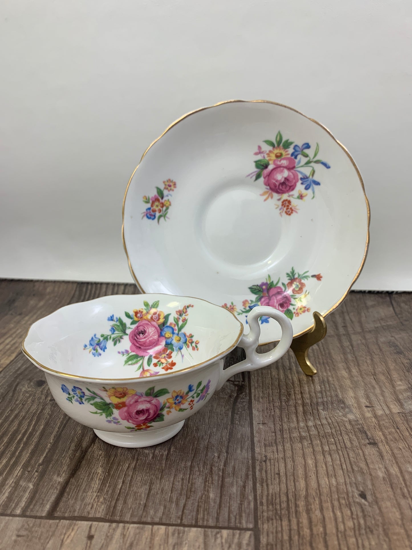 Vintage Teacup with Floral Pattern Wide Mouth Tea Cup Radford Bone