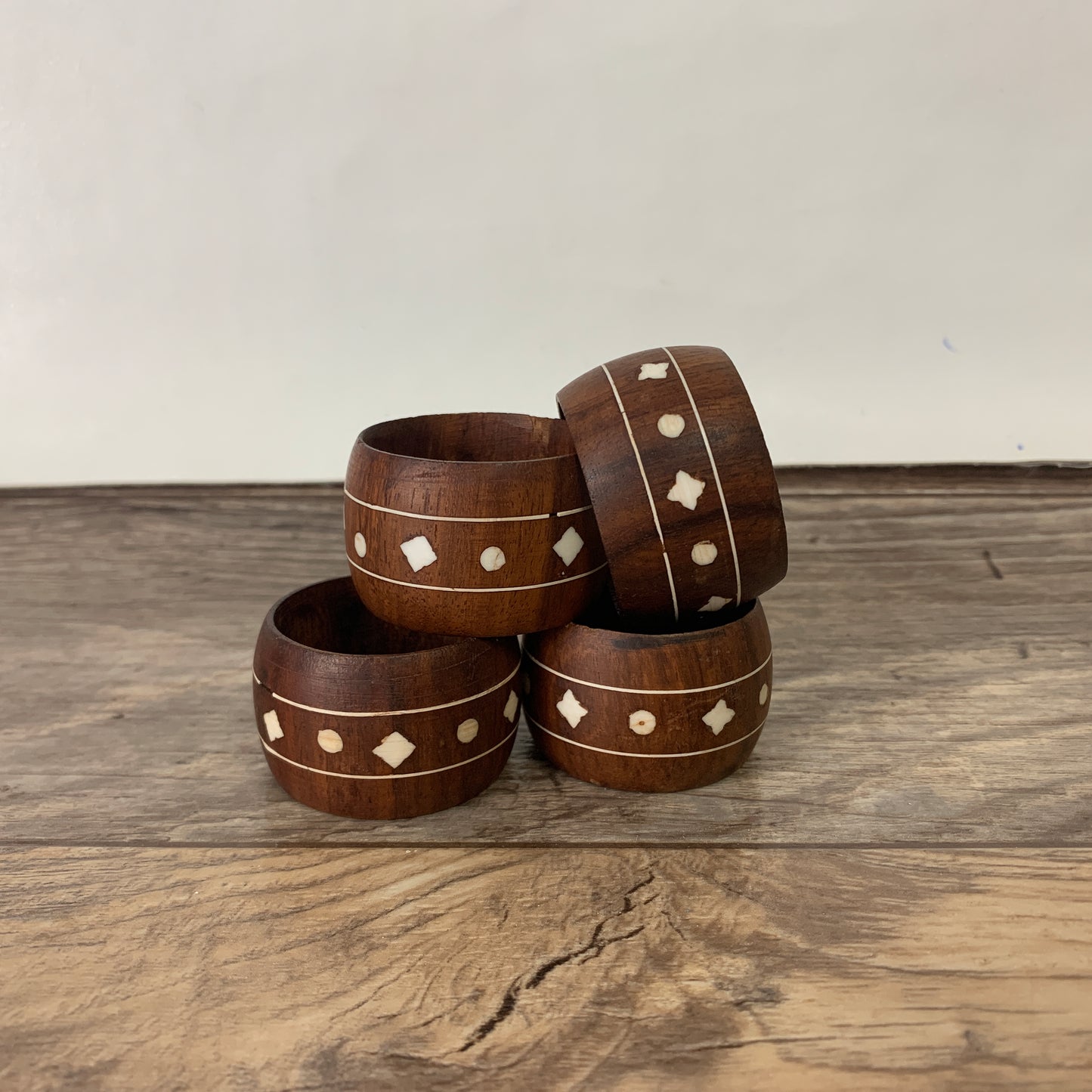 Wood Napkin Rings with Inlaid Design set of 4 Vintage Wooden Napkin Rings