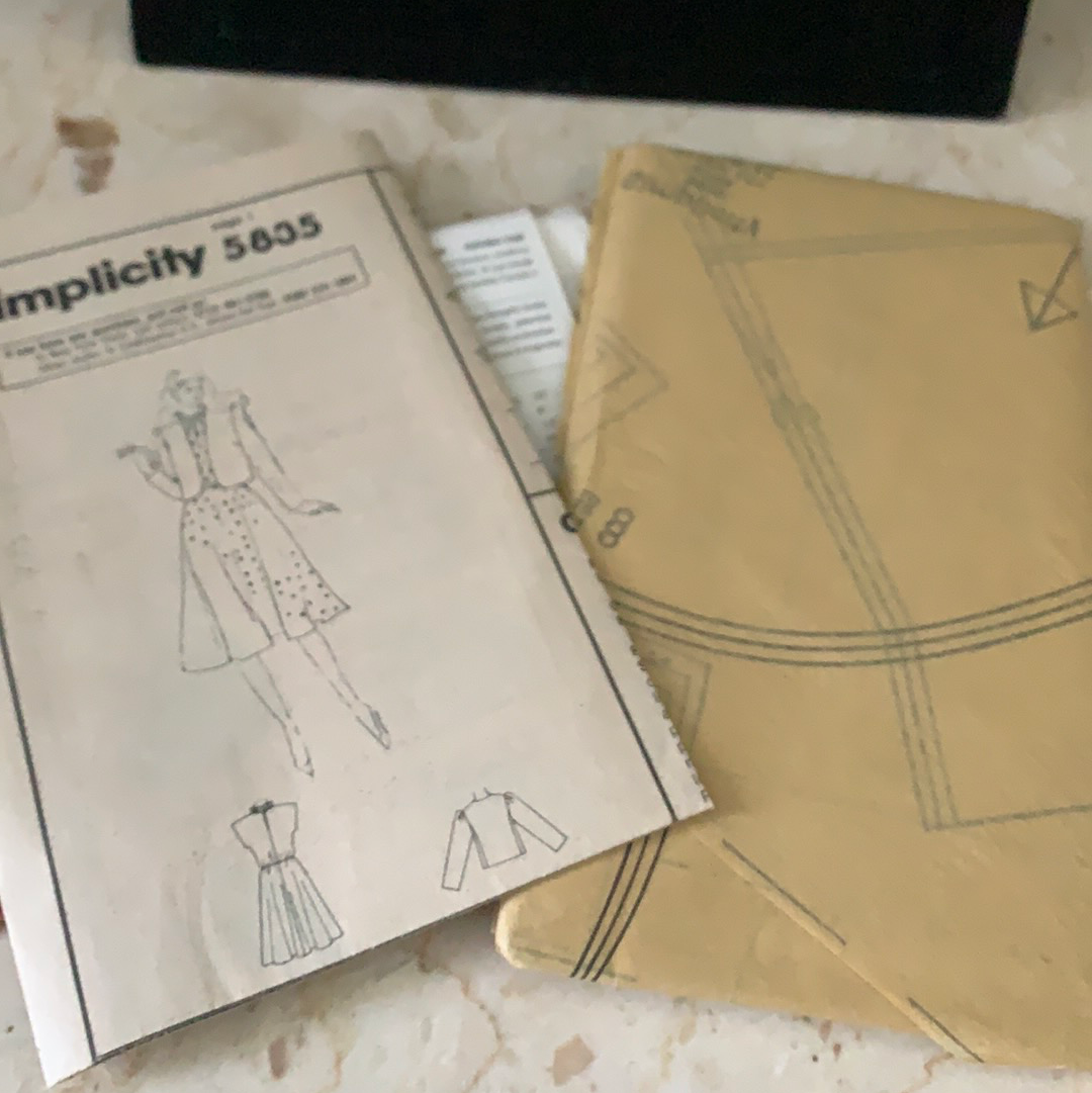 Belted Dress and Jacket Vintage Sewing Pattern Simplicity 5835