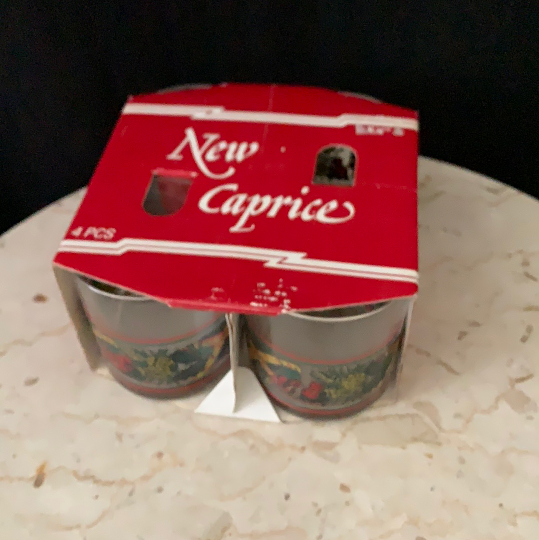 Set of 4 Vintage Christmas Cocktail Glasses NOS