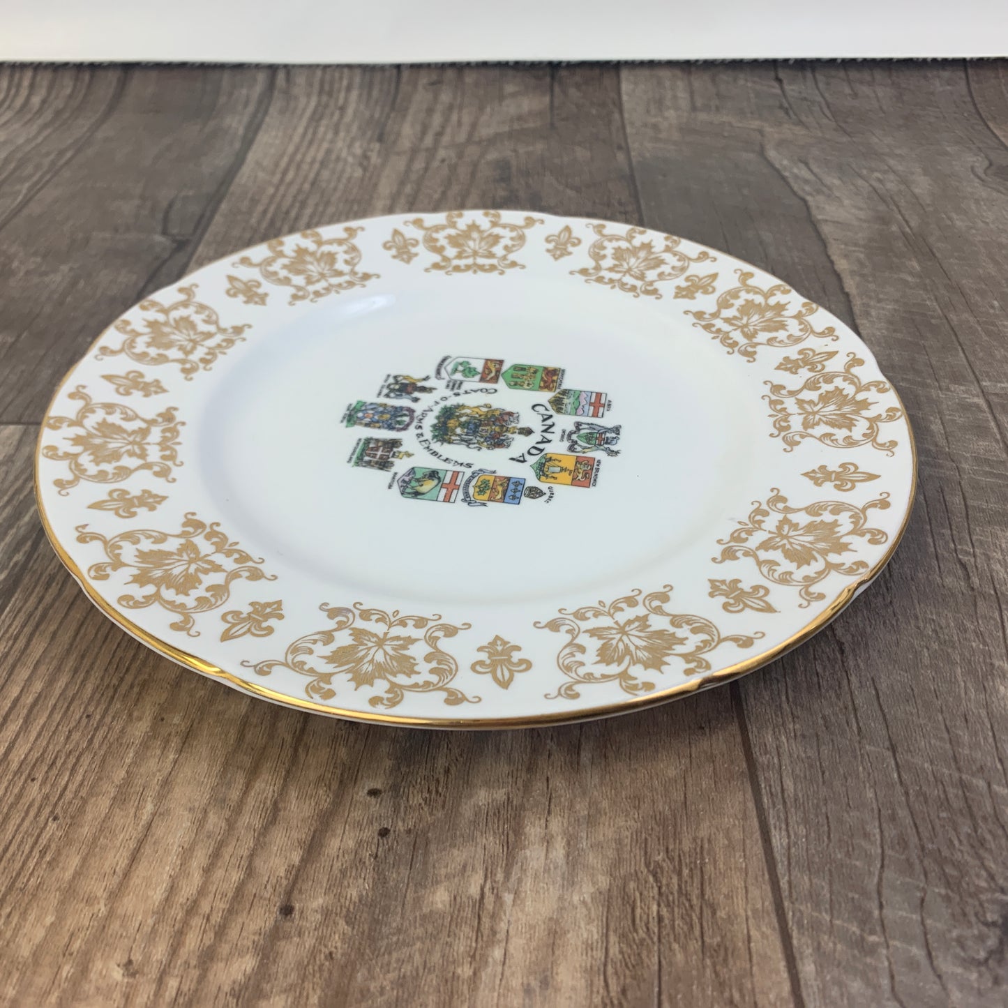 Canadian Provincial Emblems Paragon China Luncheon Plate Fine Bone China Plate