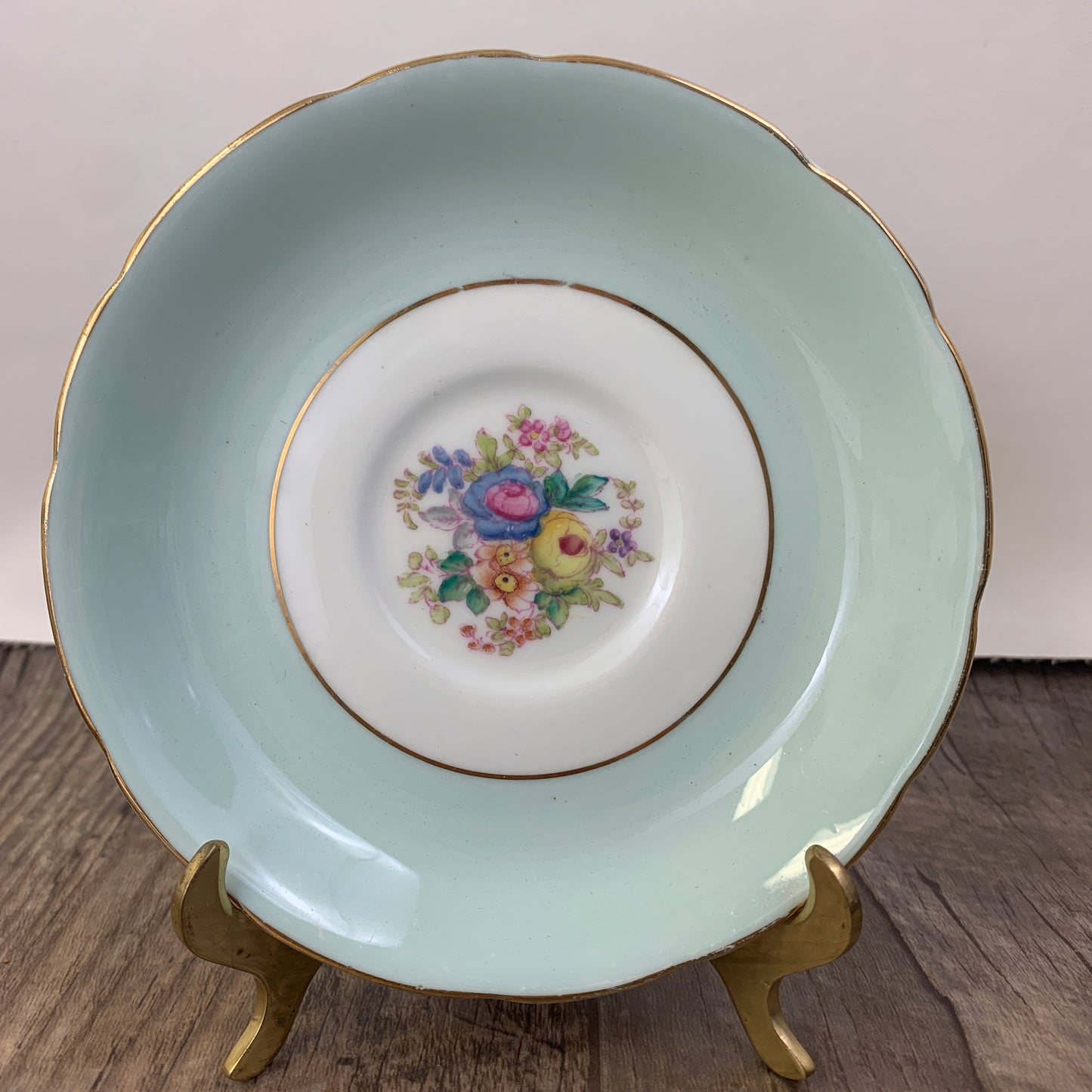 Wide Mouth Tea Cup. Pale Green and White Hammersley Vintage Teacup