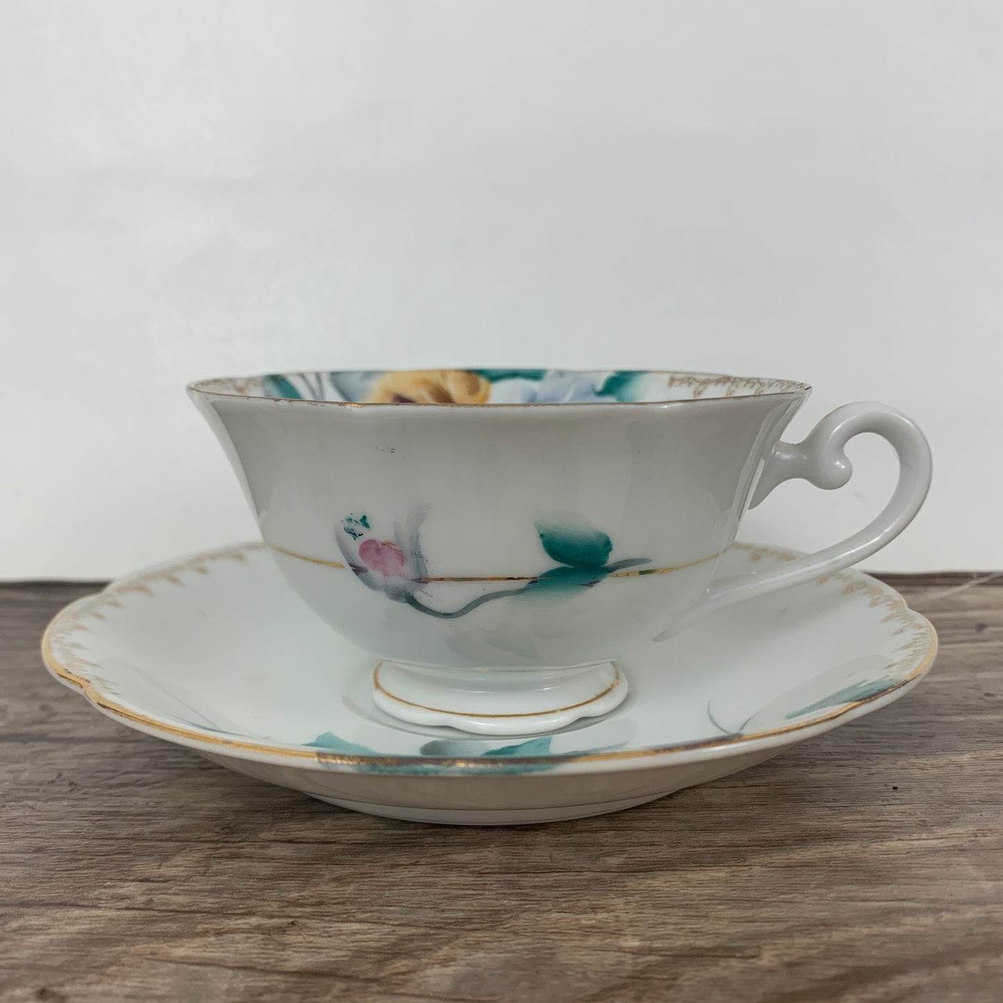 Vintage Occupied Japan Hand Painted Teacup