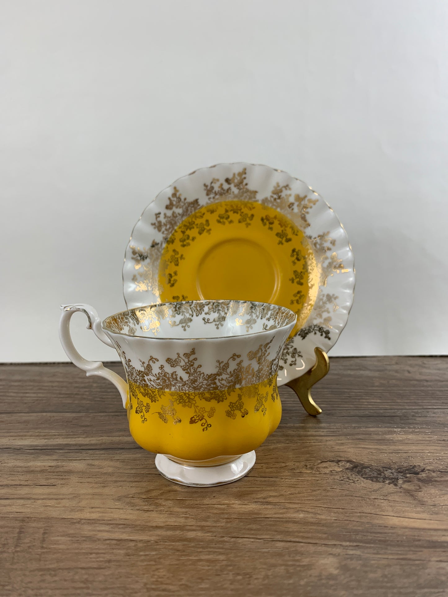 Vintage Royal Albert Regal Series Yellow teacup