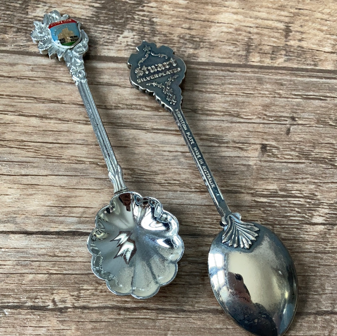5 Australia New Zealand Tahiti Vintage Collectible Souvenir Spoons